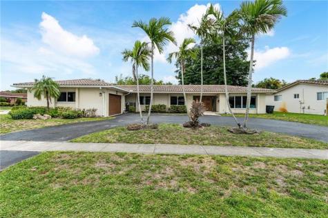 4000 N 41st Court Hollywood FL 33021
