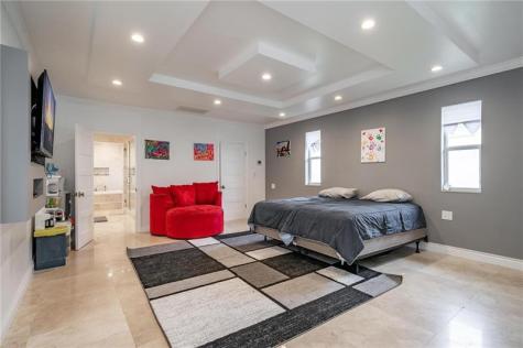 4000 N 41st Court Hollywood FL 33021