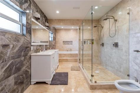 4000 N 41st Court Hollywood FL 33021
