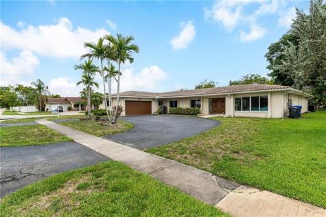4000 N 41st Court Hollywood FL 33021
