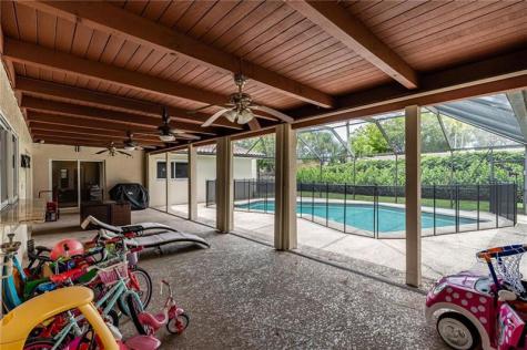 4000 N 41st Court Hollywood FL 33021