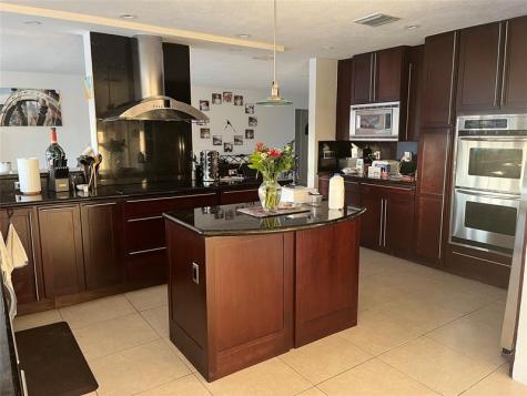 380 SE 12th Avenue Pompano Beach FL 33060