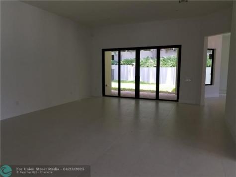 5786 Ashwood Circle Fort Lauderdale FL 33312