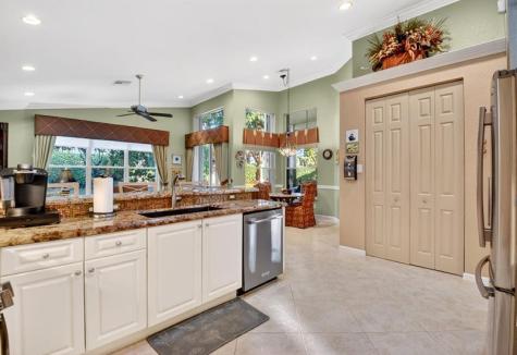 7615 Tarpon Cove Circle Lake Worth FL 33467