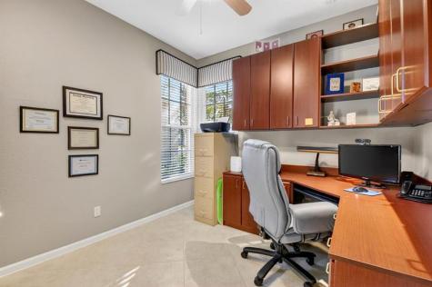 7615 Tarpon Cove Circle Lake Worth FL 33467