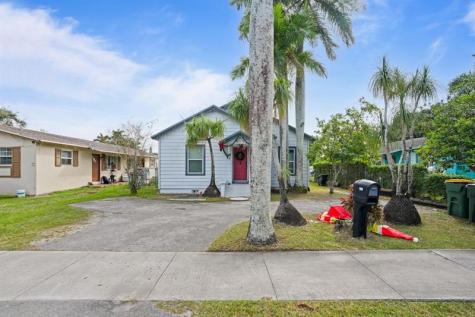 708 NW 15th Street Homestead FL 33030