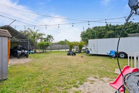 708 NW 15th Street Homestead FL 33030