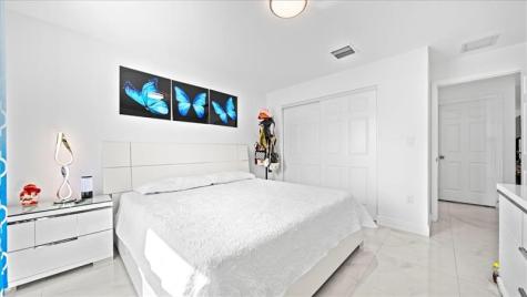 4317 Vicliff Road West Palm Beach FL 33406