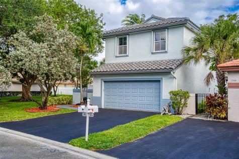 7515 NW 3rd Street Plantation FL 33317