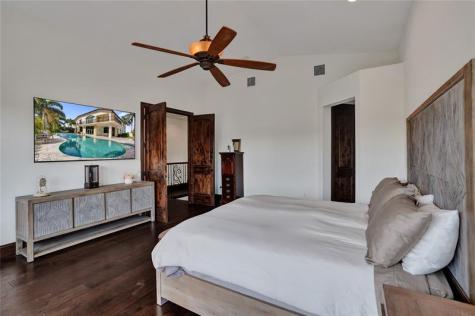 4930 NE 27th Terrace Lighthouse Point FL 33064