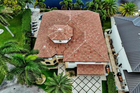 4930 NE 27th Terrace Lighthouse Point FL 33064