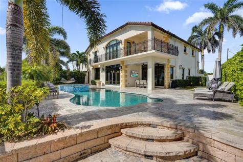 4930 NE 27th Terrace Lighthouse Point FL 33064