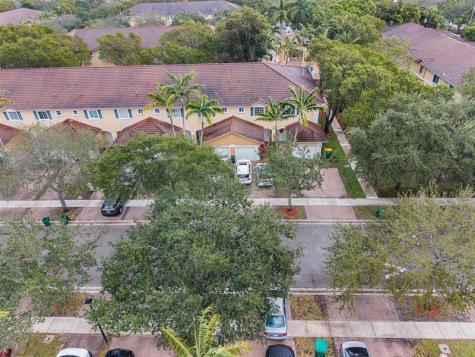 5722 Tuscany Terrace Tamarac FL 33321