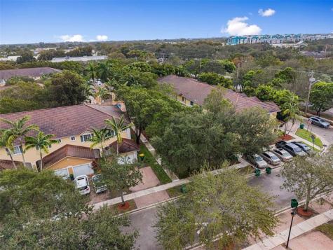 5722 Tuscany Terrace Tamarac FL 33321