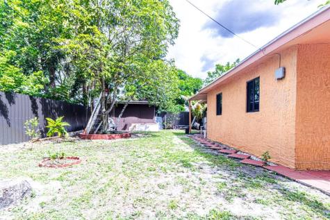 661 SW 28th Way Fort Lauderdale FL 33312