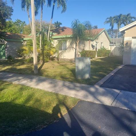 1424 NW 49th Avenue Coconut Creek FL 33063