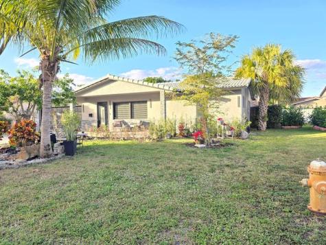 7811 NW 40th Court Coral Springs FL 33065