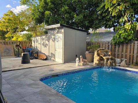 7811 NW 40th Court Coral Springs FL 33065