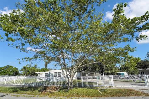 2396 Service Road Opa-Locka FL 33054