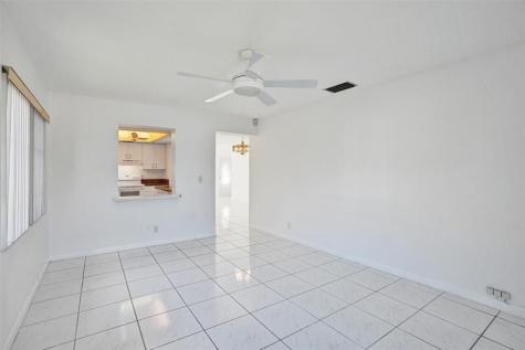 2359 SW 16th Drive Deerfield Beach FL 33442