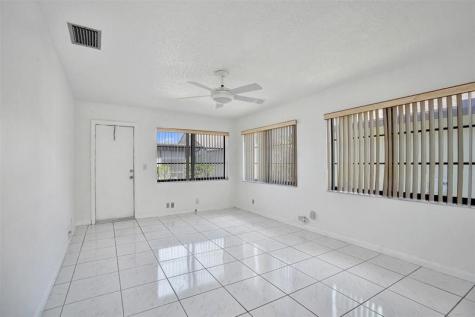 2359 SW 16th Drive Deerfield Beach FL 33442