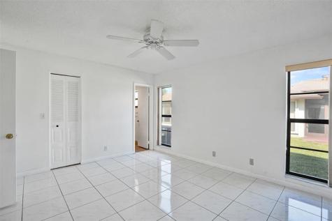 2359 SW 16th Drive Deerfield Beach FL 33442