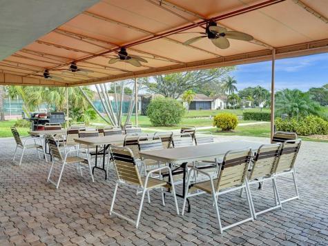 2359 SW 16th Drive Deerfield Beach FL 33442