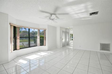 2359 SW 16th Drive Deerfield Beach FL 33442