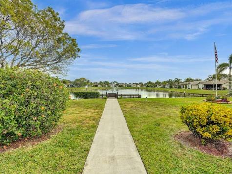 2359 SW 16th Drive Deerfield Beach FL 33442