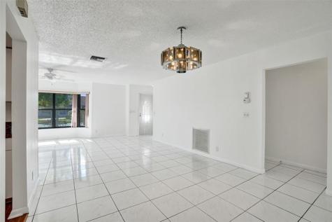 2359 SW 16th Drive Deerfield Beach FL 33442