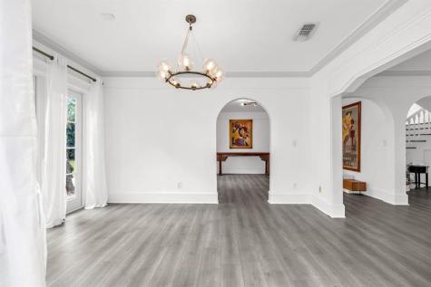5960 N Bayshore Drive Miami FL 33137