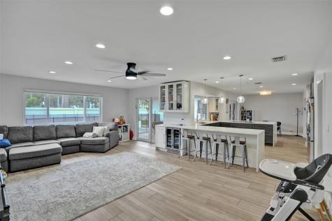 3991 N 41st Court Hollywood FL 33021