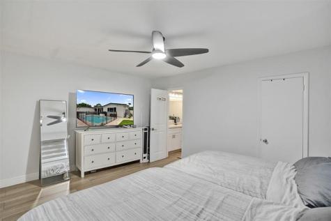 3991 N 41st Court Hollywood FL 33021