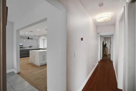 3991 N 41st Court Hollywood FL 33021