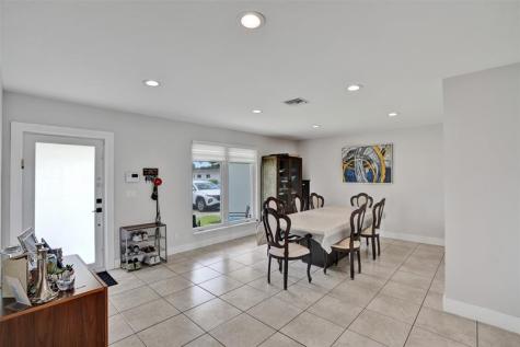 3991 N 41st Court Hollywood FL 33021