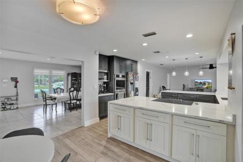 3991 N 41st Court Hollywood FL 33021