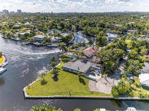 522 SW 9th Terrace Fort Lauderdale FL 33312