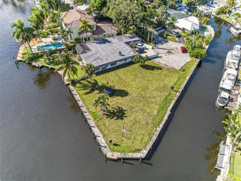 522 SW 9th Terrace Fort Lauderdale FL 33312