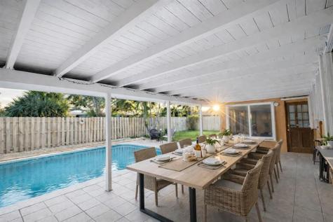 180 SW 9th Court Pompano Beach FL 33060