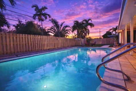 180 SW 9th Court Pompano Beach FL 33060