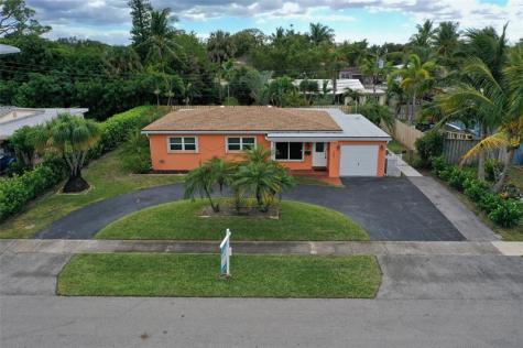 180 SW 9th Court Pompano Beach FL 33060
