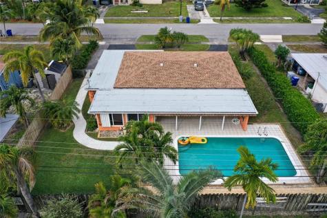 180 SW 9th Court Pompano Beach FL 33060