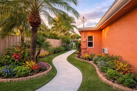180 SW 9th Court Pompano Beach FL 33060