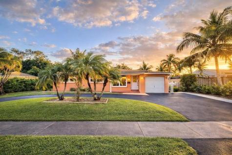 180 SW 9th Court Pompano Beach FL 33060