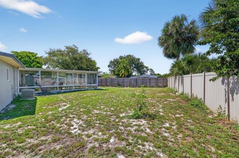 300 SW 25th Avenue Fort Lauderdale FL 33312