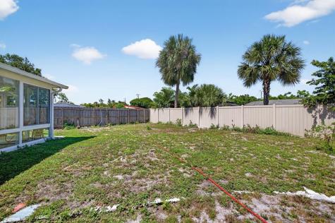 300 SW 25th Avenue Fort Lauderdale FL 33312