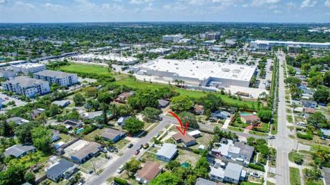 300 SW 25th Avenue Fort Lauderdale FL 33312