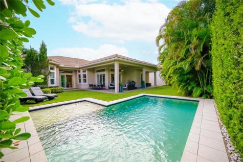 6359 Bellamalfi Street Boca Raton FL 33496