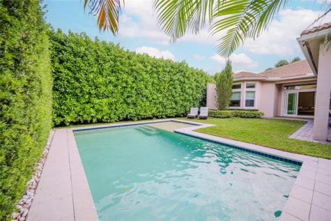 6359 Bellamalfi Street Boca Raton FL 33496