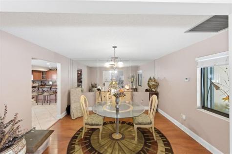 11060 Lakeview Drive Coral Springs FL 33071